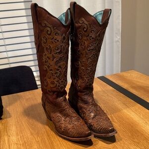 Corral Embroidered Women's Cowboy Boots